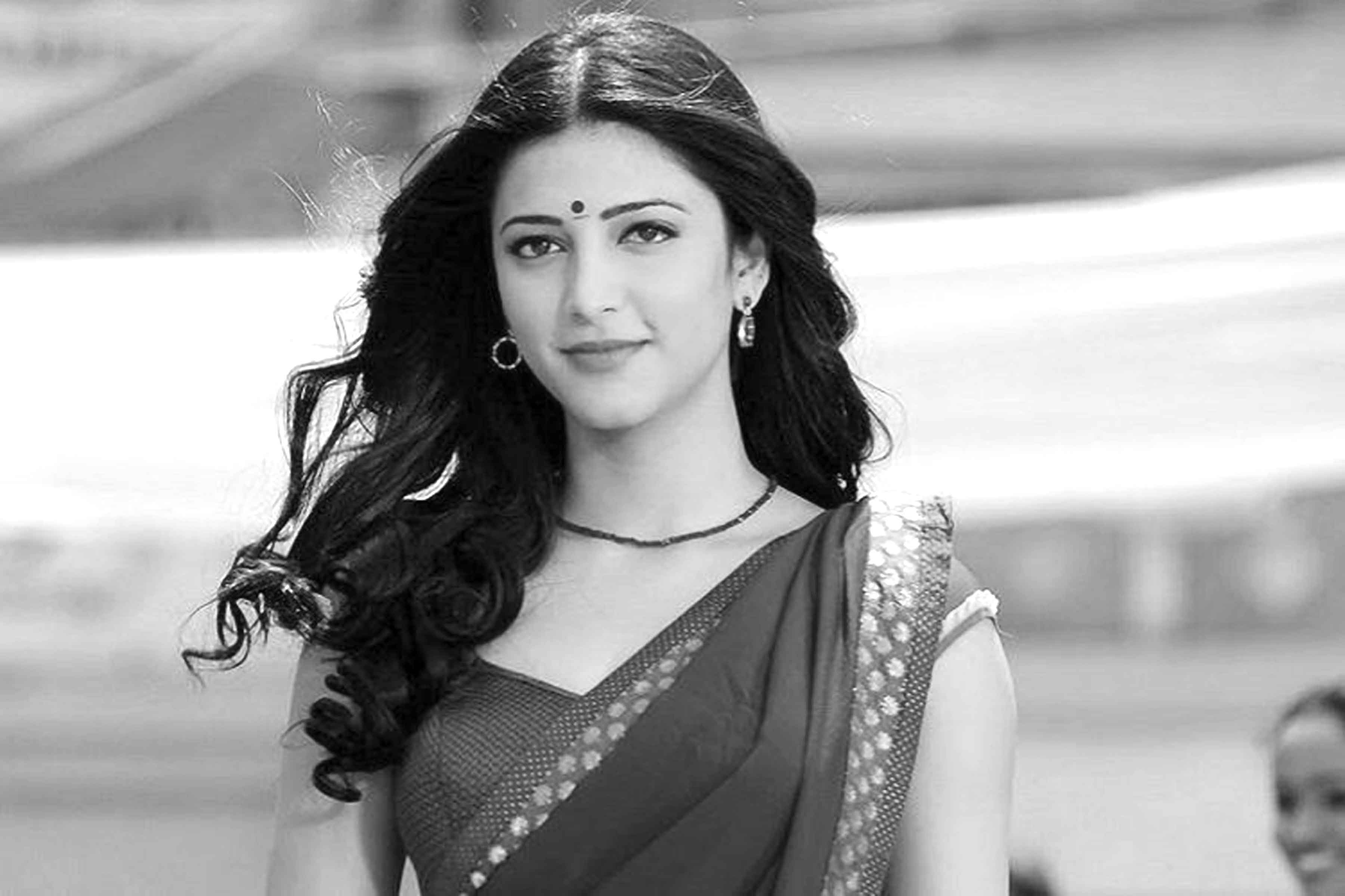 জীবনকে উপভোগ করতে চাই
