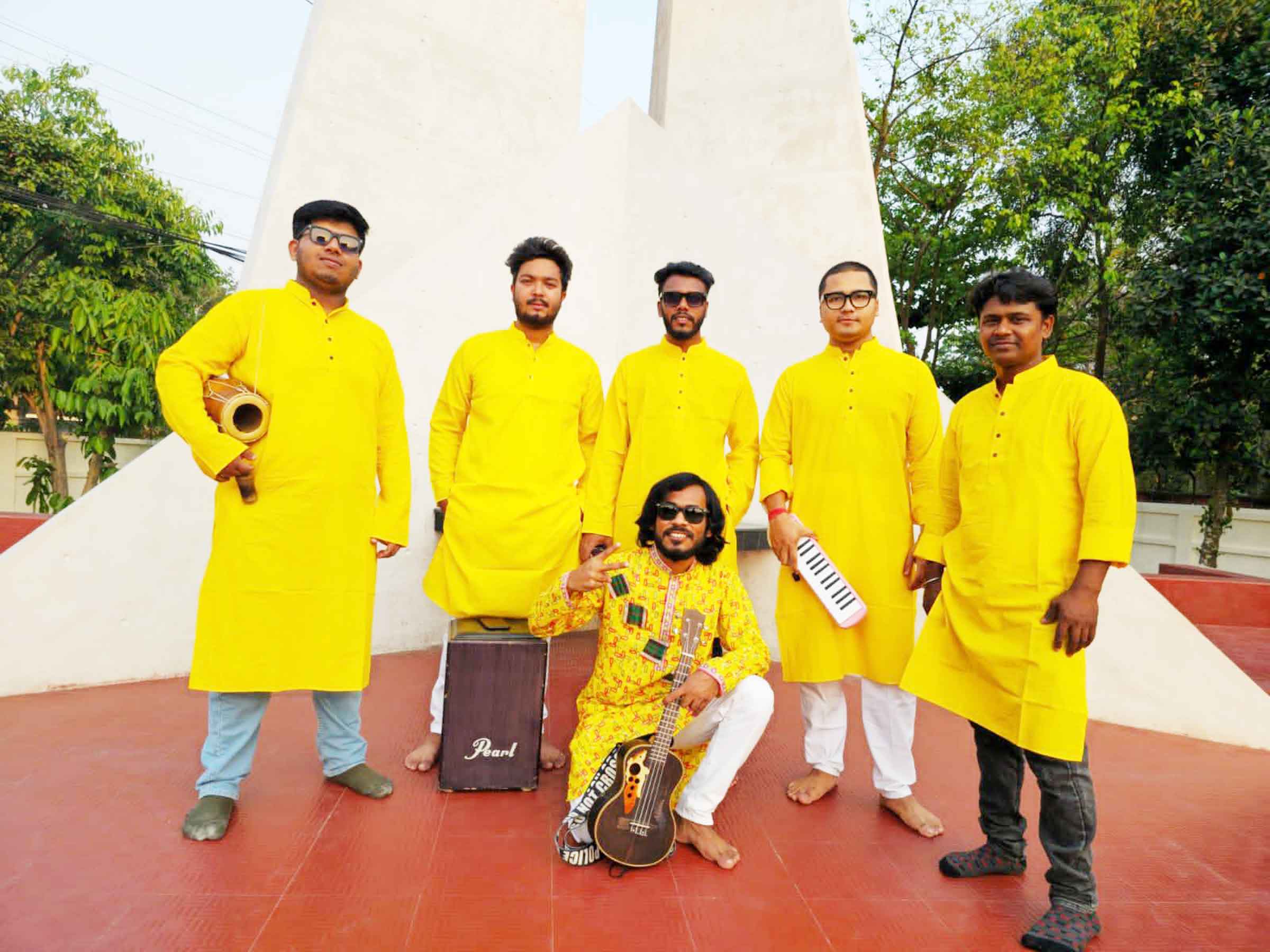 সম্প্রীতির 'টঙের গান'