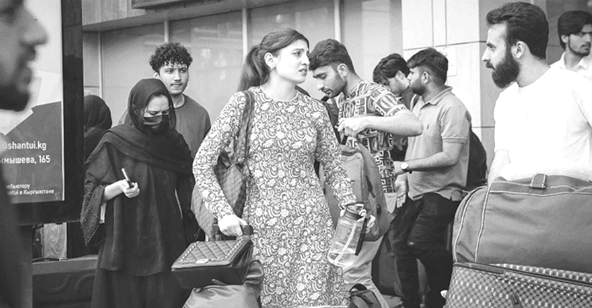 কিরগিজস্তান থেকে শিক্ষার্থী ফিরিয়ে নিল পাকিস্তান