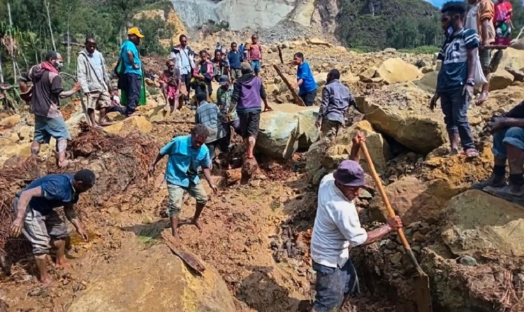 পাপুয়া নিউগিনিতে ভয়াবহ ভূমিধ্বস, ২ হাজারের বেশি মানুষ জীবিত সমাহিত