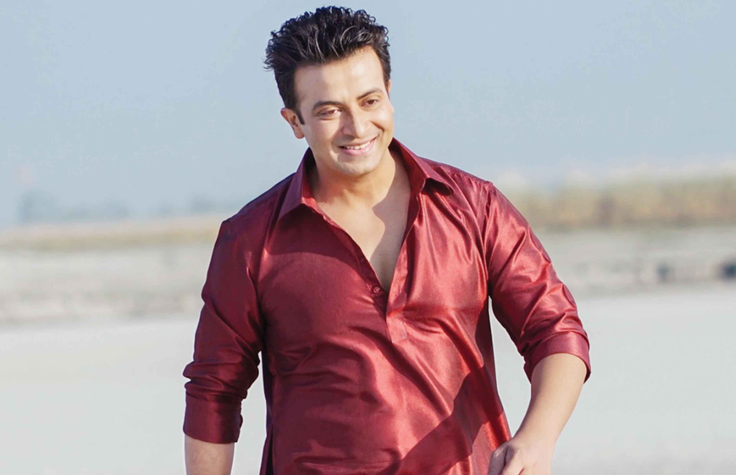 অভিনয়ে শাকিব খানের ২৫ বছর