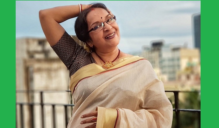 মেয়েদের শাড়ির আঁচল ঠিক না থাকলে ছেলেরা সম্মান করবে কিভাবে : অভিনেত্রী