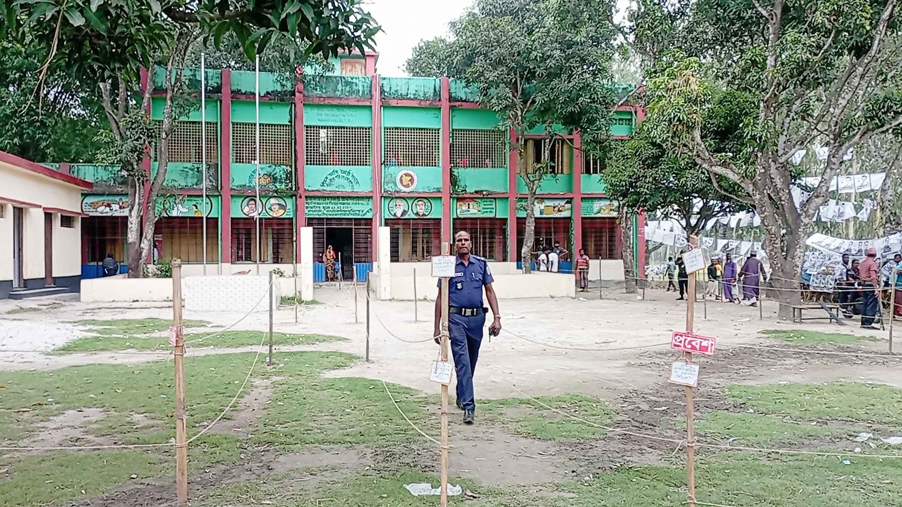 উপজেলা নির্বাচনের তৃতীয় ধাপের ভোটগ্রহণ অনুষ্ঠিত