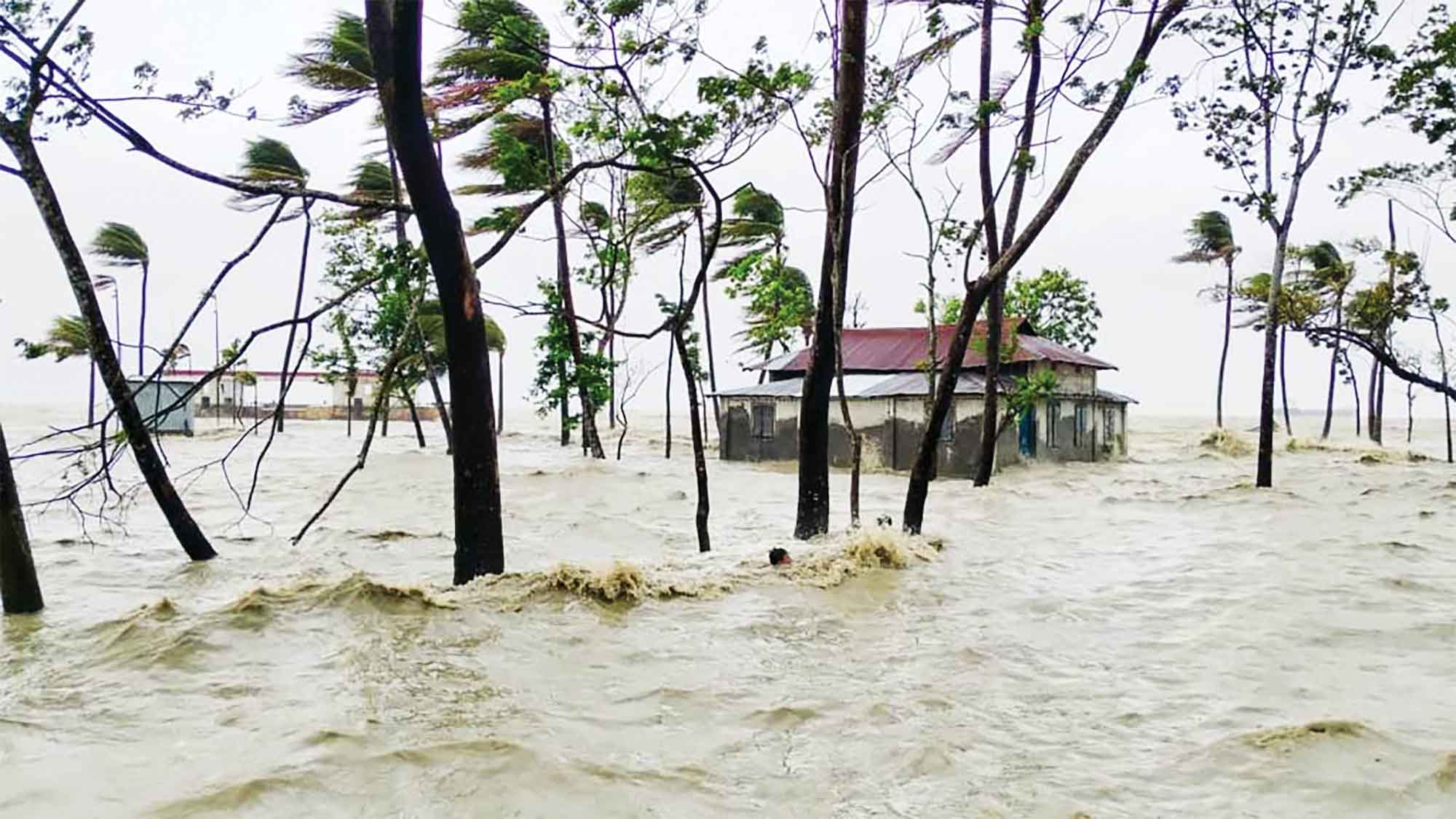 আবহাওয়া ব্যাকরণ ভুলে মে মাসেই প্রলয়ংকরী ঘূর্ণিঝড়