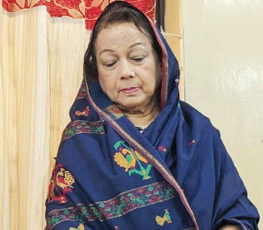 দাবার বোর্ডে হার এখনো বেশ পোড়ায় রাণী হামিদকে