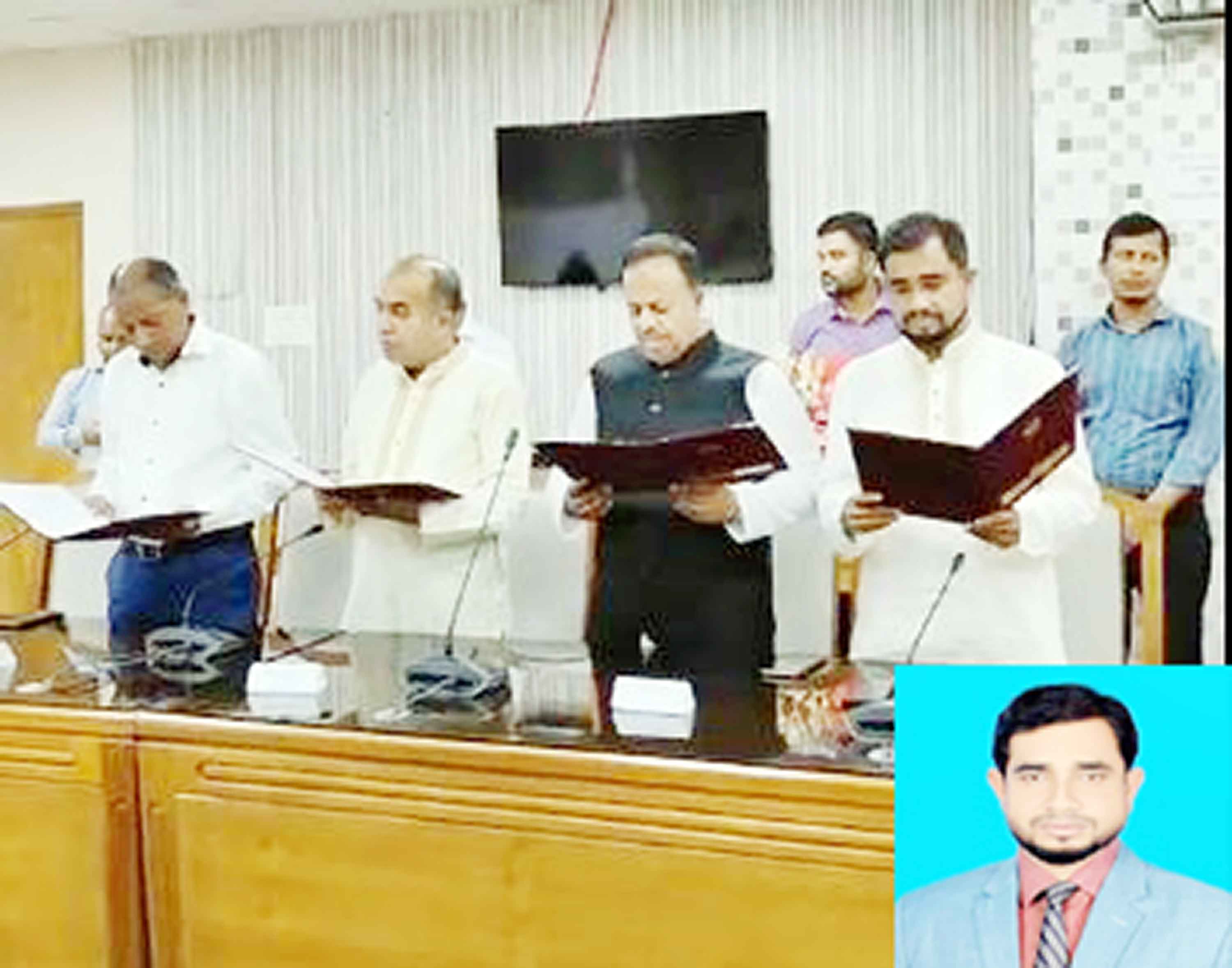 নরসিংদী সদর উপজেলা পরিষদের নবনির্বাচিত চেয়ারম্যানের শপথ গ্রহণ