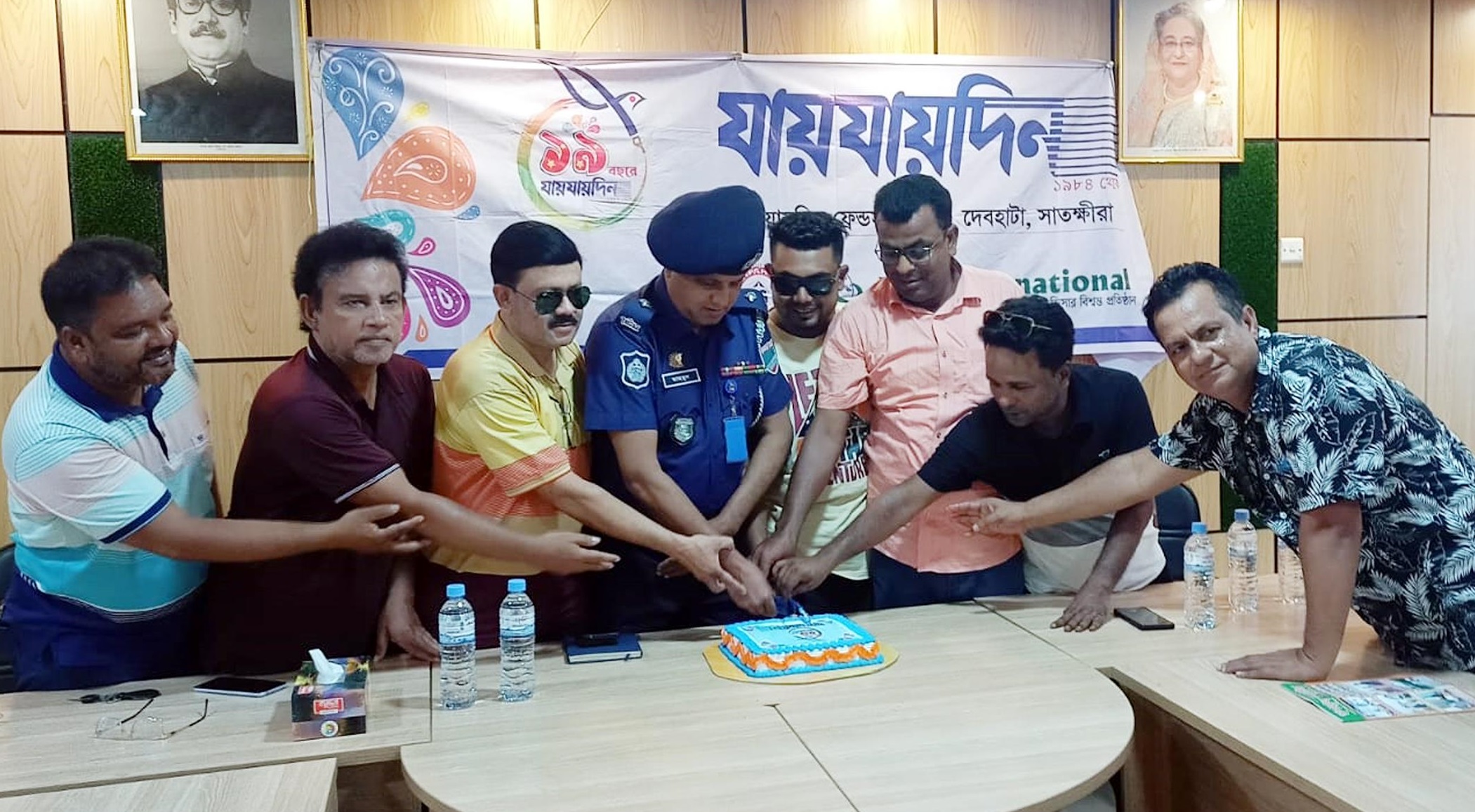 দেবহাটায় যায়যায়দিনের প্রতিষ্ঠাবার্ষিকী পালিত