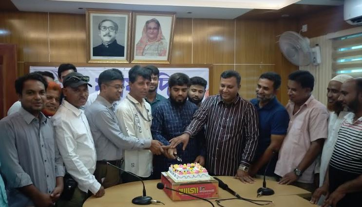 শাজাহানপুরে বর্নাঢ্য আয়োজনে যায়যায়দিন পত্রিকার প্রতিষ্ঠাবার্ষিকী পালন