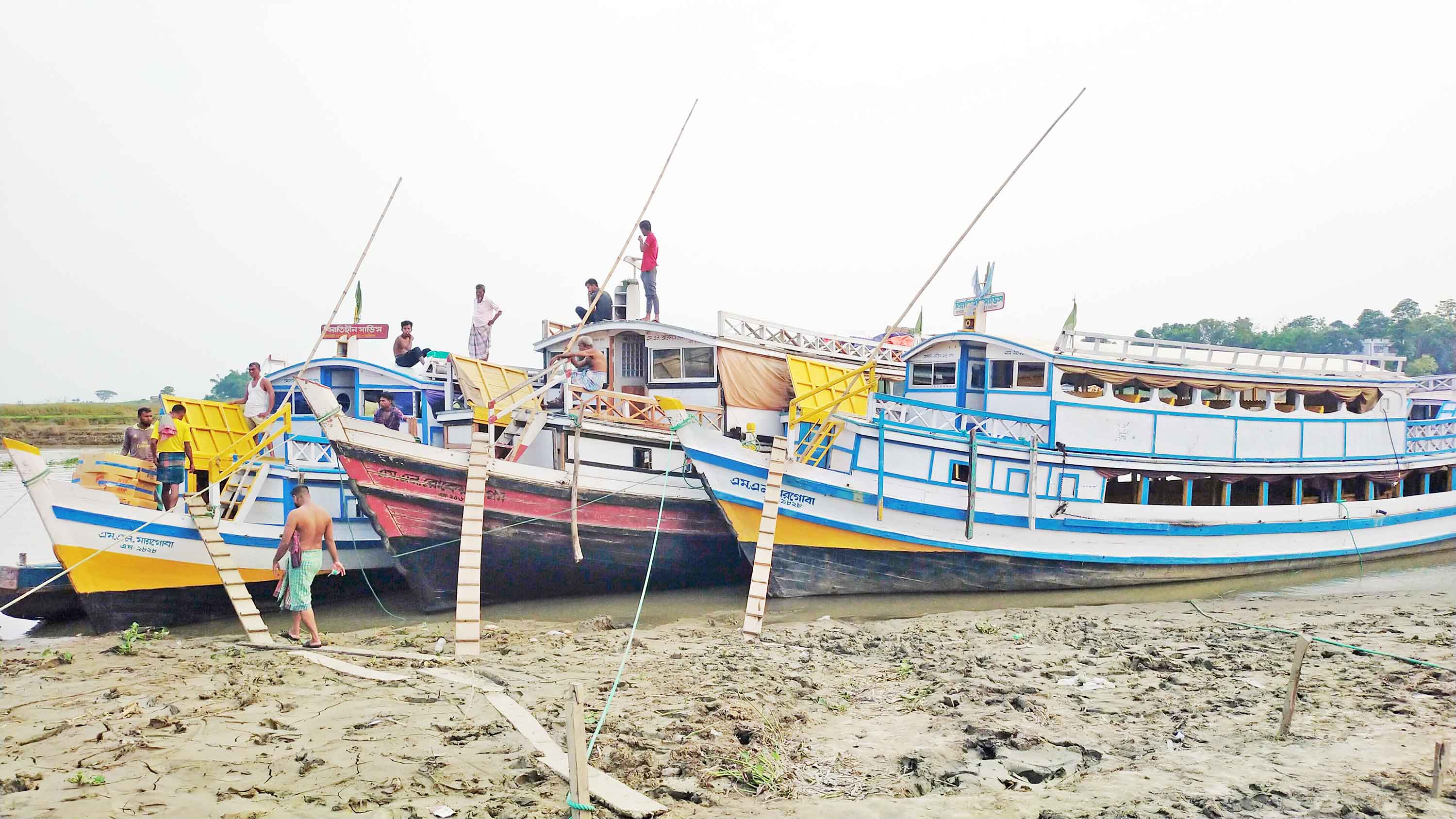 ভোগান্তি শেষে কাপ্তাই হ্রদে লঞ্চ চলাচল শুরু