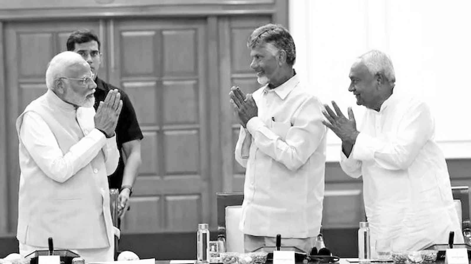 এনডিএ জোটের নেতা নির্বাচিত হলেন মোদি, কাল শপথ