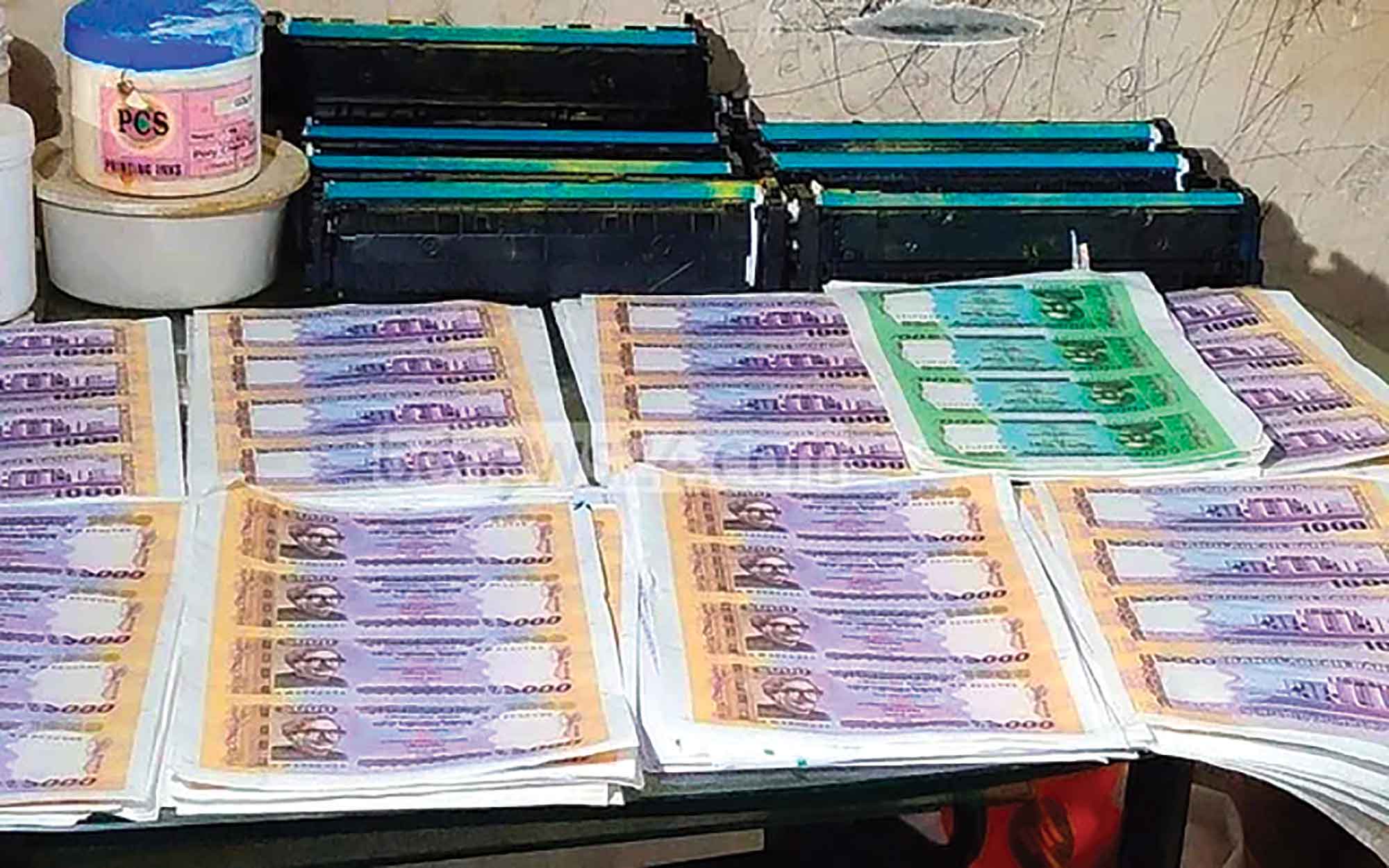 বাজারে জাল নোট আতঙ্ক!