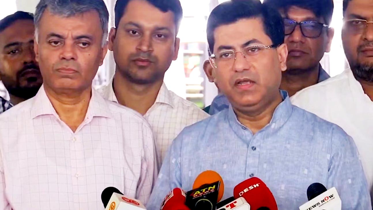 ২৪ ঘণ্টার মধ্যে কোরবানির বর্জ্য অপসারণ করা হবে: মেয়র তাপস