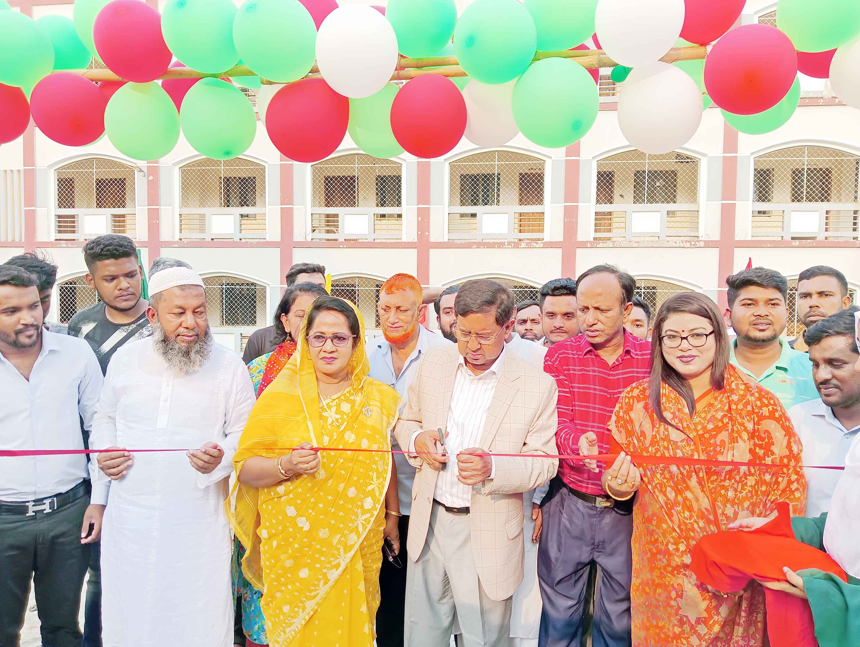 রূপগঞ্জের ভূলতা কলেজে কালভার্ট উদ্বোধন