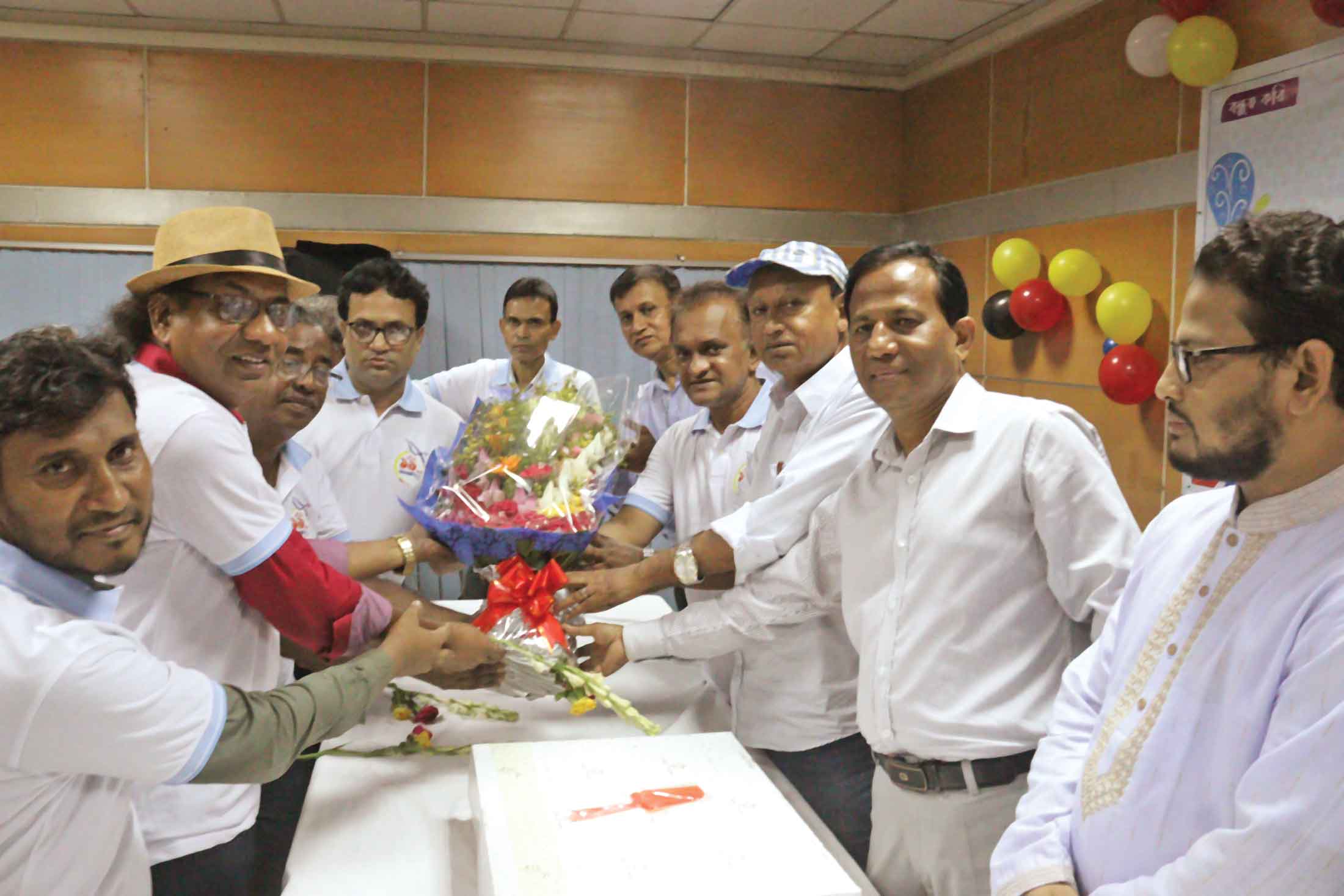 বর্ণিল আয়োজনে ১৯ বছরে পদার্পণ