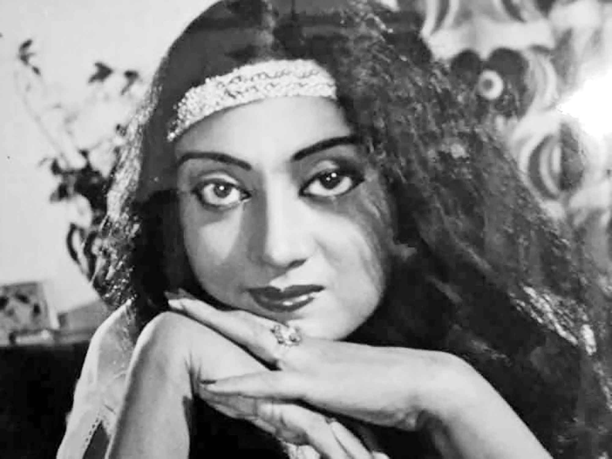 নায়িকা সুনেত্রা মারা গেছেন