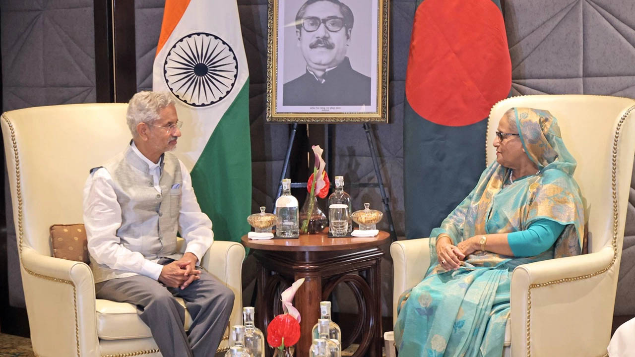 প্রধানমন্ত্রীর সঙ্গে ভারতের পররাষ্ট্রমন্ত্রীর সাক্ষাৎ 