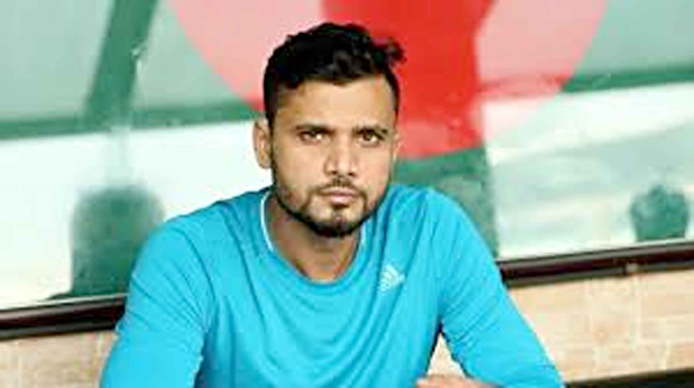 বাংলাদেশের ব্যাটিংয়ে ক্ষুব্ধ মাশরাফি