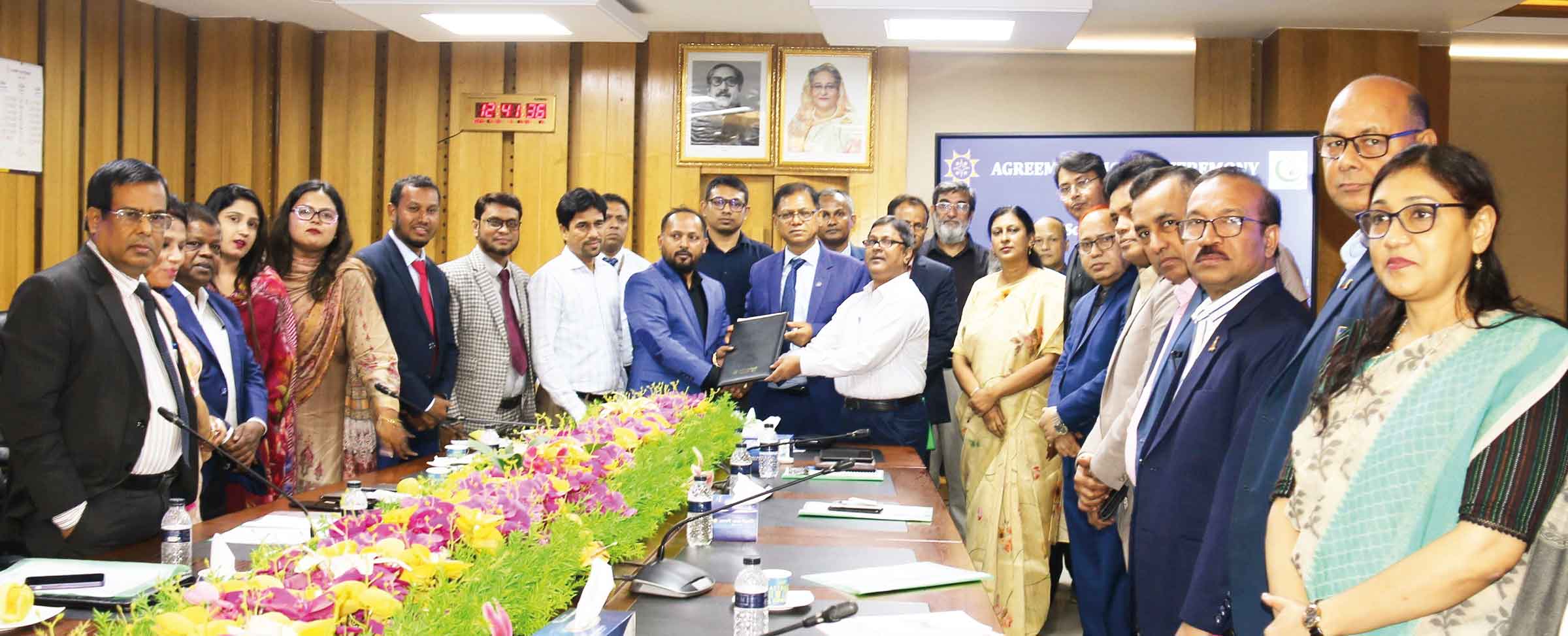 সোনালী ব্যাংক ও ফরাজী হাসপাতালের মধ্যে কর্পোরেট চুক্তি