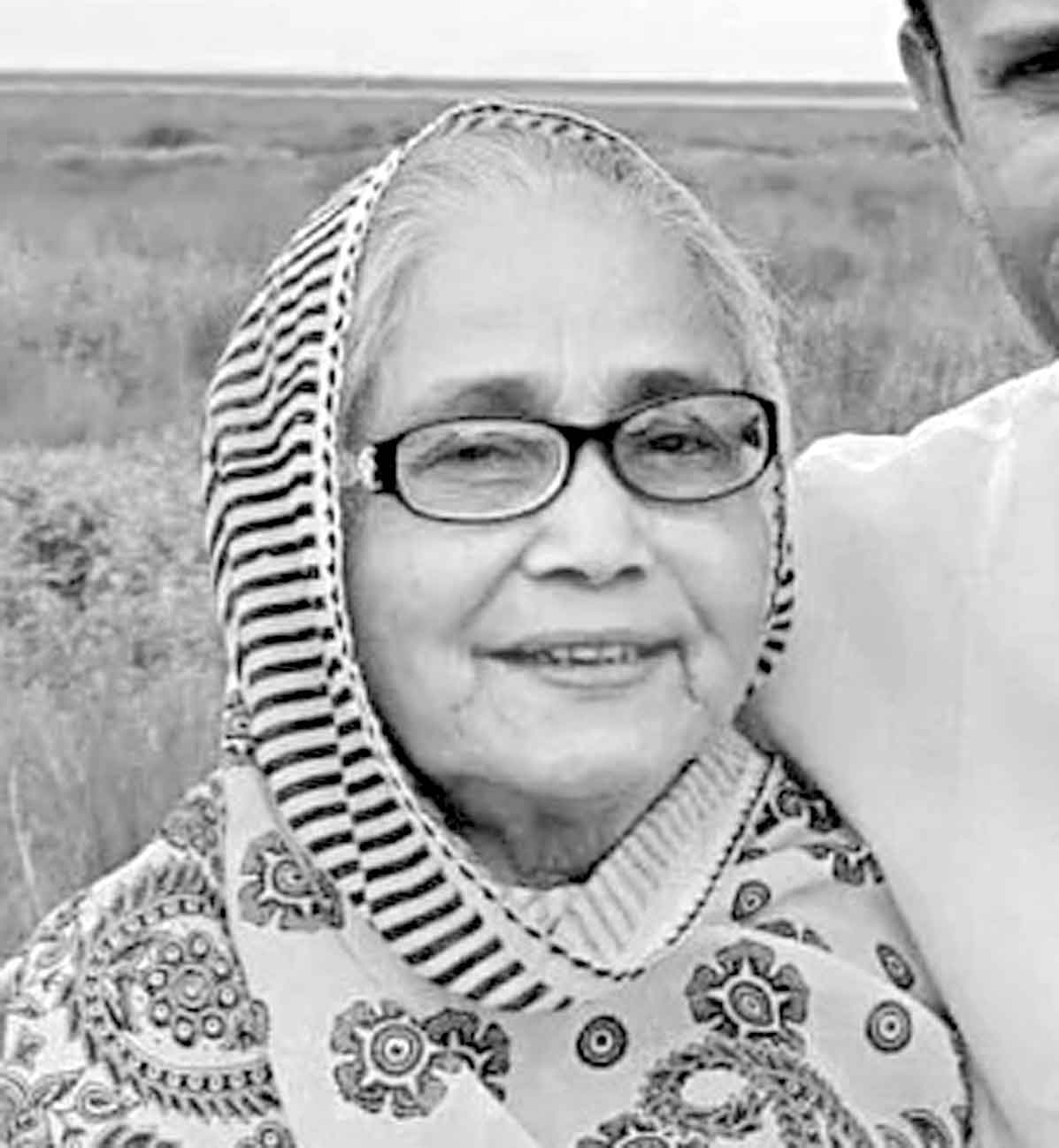 মা হারালেন সাবেক ক্রিকেটার খালেদ মাসুদ পাইলট রাসিক মেয়রের শোক