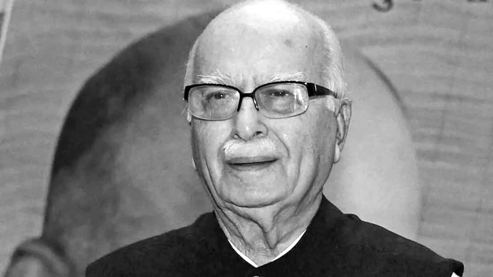 গুরুতর অসুস্থ আদভানি হাসপাতালে ভর্তি