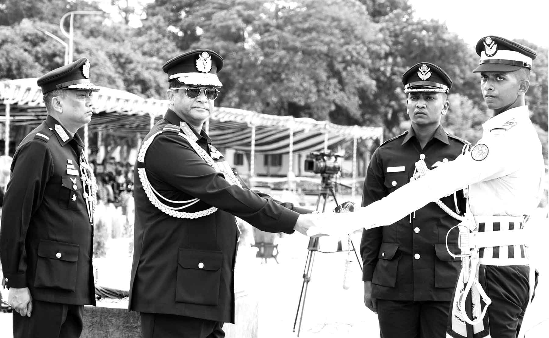 যশোর বিমান বাহিনী একাডেমিতে রাষ্ট্রপতি কুচকাওয়াজ অনুষ্ঠিত