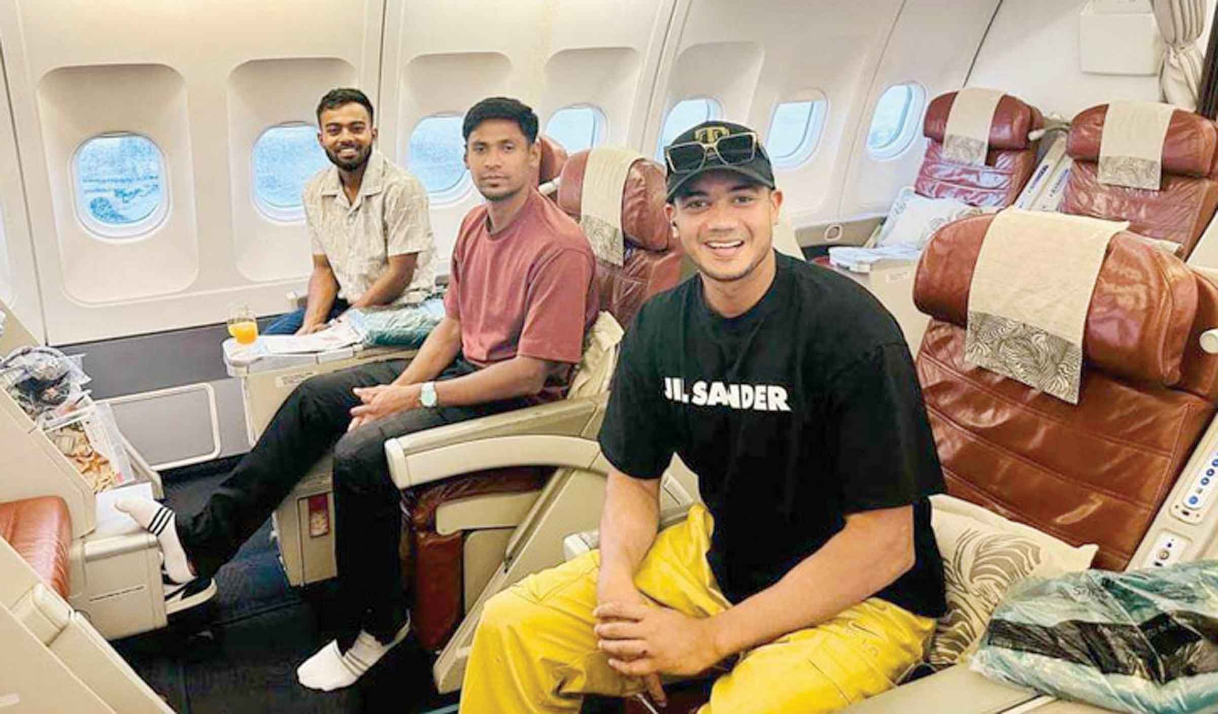 শ্রীলংকায় গেলেন তাসকিন-মুস্তাফিজ-হৃদয়
