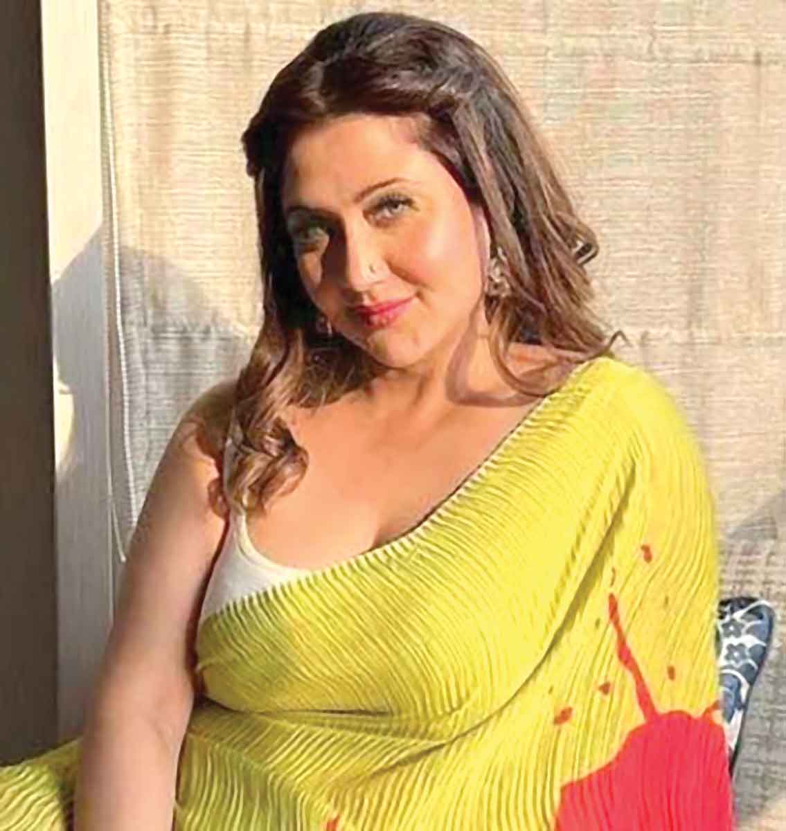 'আমি অপদার্থ মা' -বললেন স্বস্তিকা