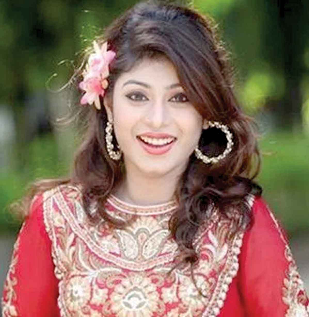 দুবাইয়ের শেখ বিয়ে করতে চান মিষ্টি জান্নাত