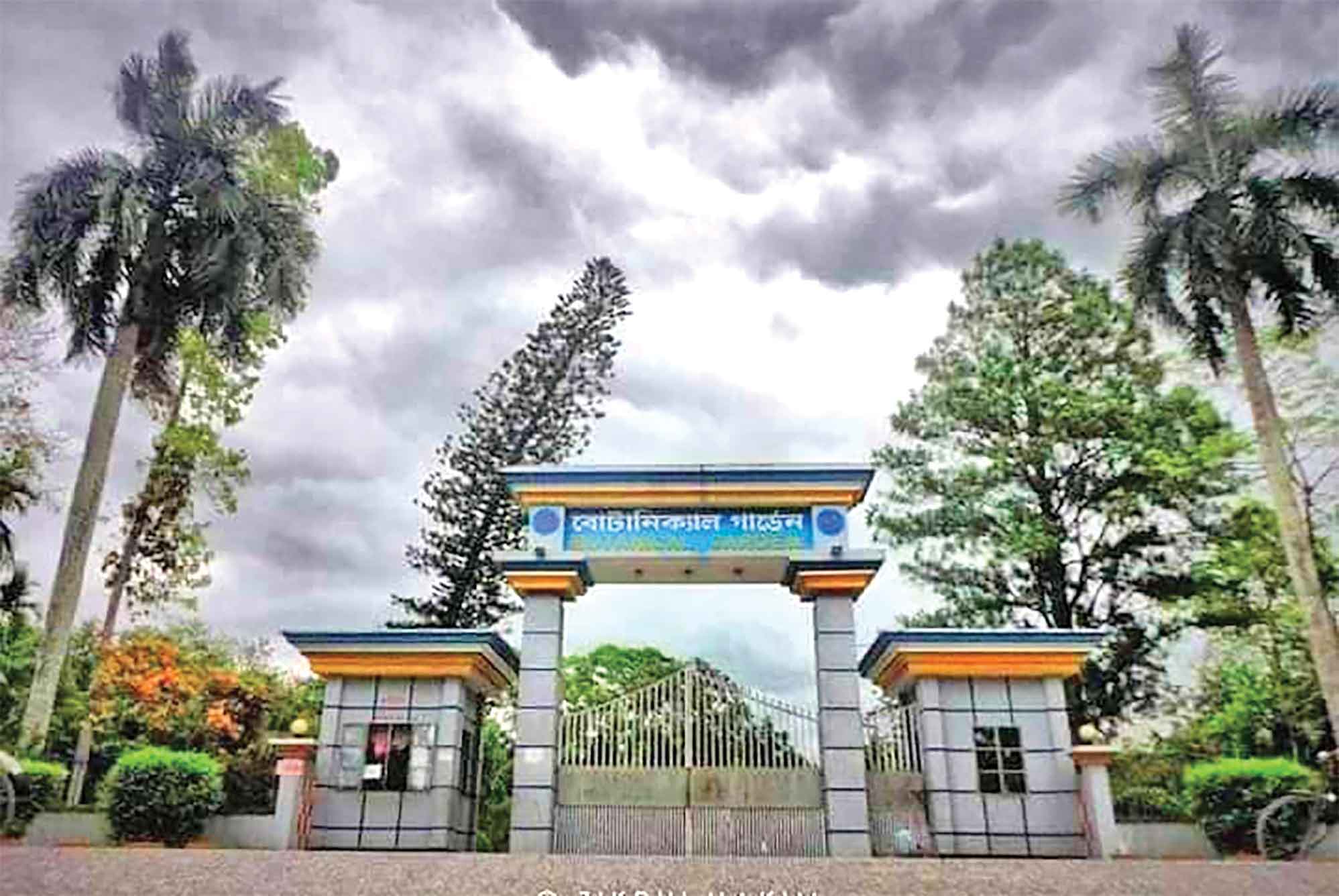 প্রবেশ ফি বাড়ায় দর্শনার্থী ফাঁকা বোটানিক্যাল গার্ডেন