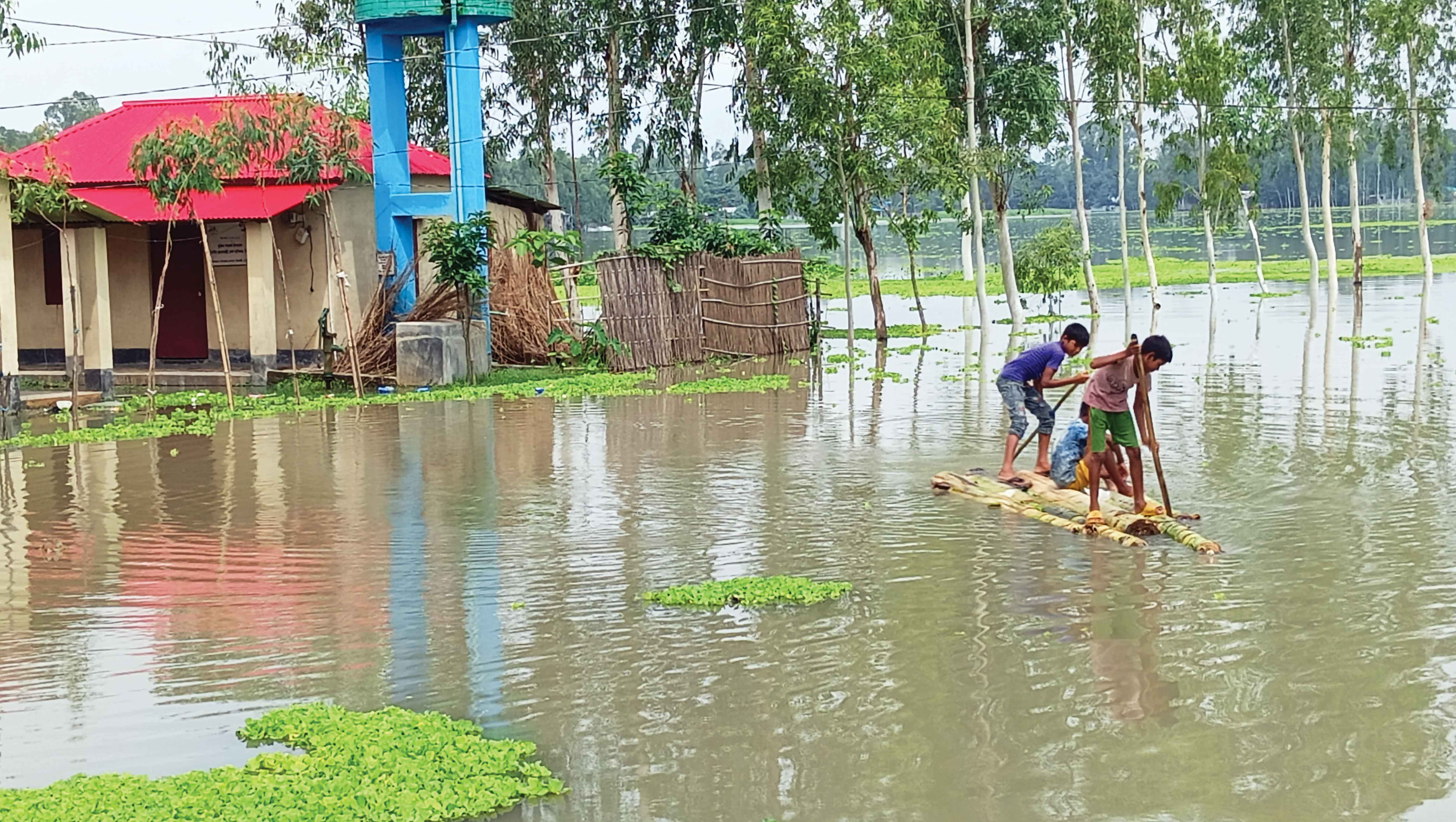 কুড়িগ্রাম-ফেনীতে অবনতি সিলেটে বেড়েছে ভোগান্তি