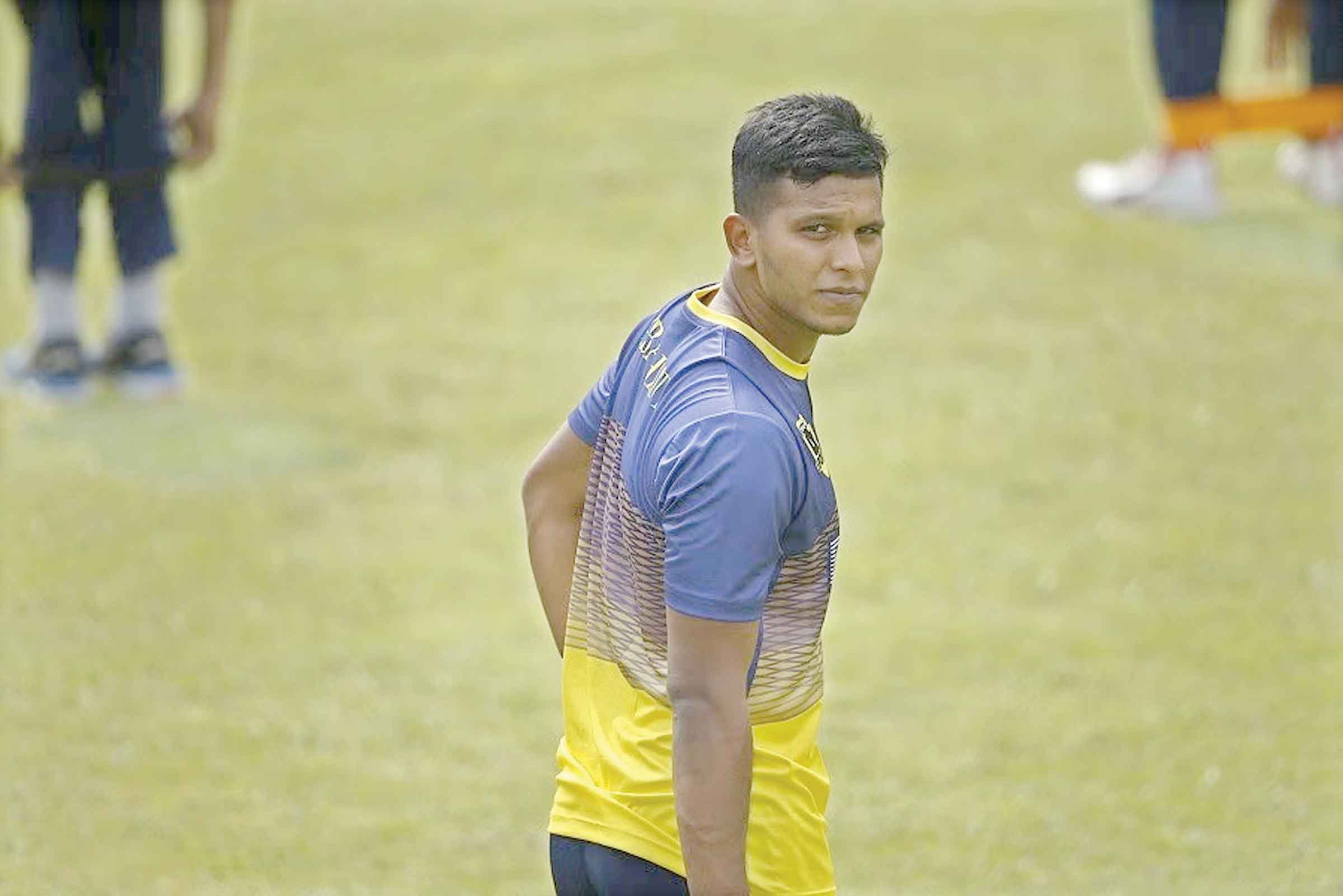 বাংলাদেশ দলে খুব বেশি আন্তর্জাতিক মানের খেলোয়াড় নেই : সাইফউদ্দিন