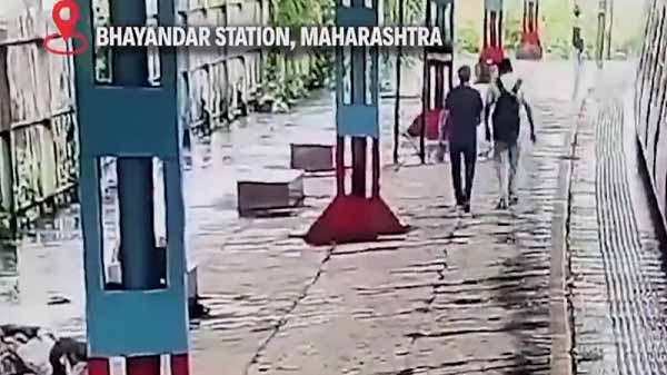 হাতে হাত রেখে চলন্ত ট্রেনের সামনে শুয়ে পড়লেন বাবা ও ছেলে, অতঃপর