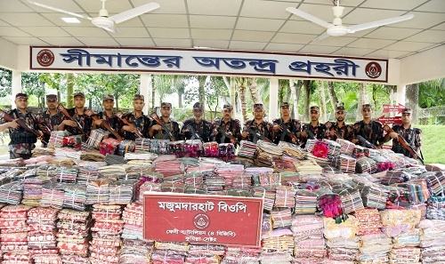 দুই কোটি ৩৬ লাখ ২২ হাজার টাকার ভারতীয় কাপড় জব্দ   