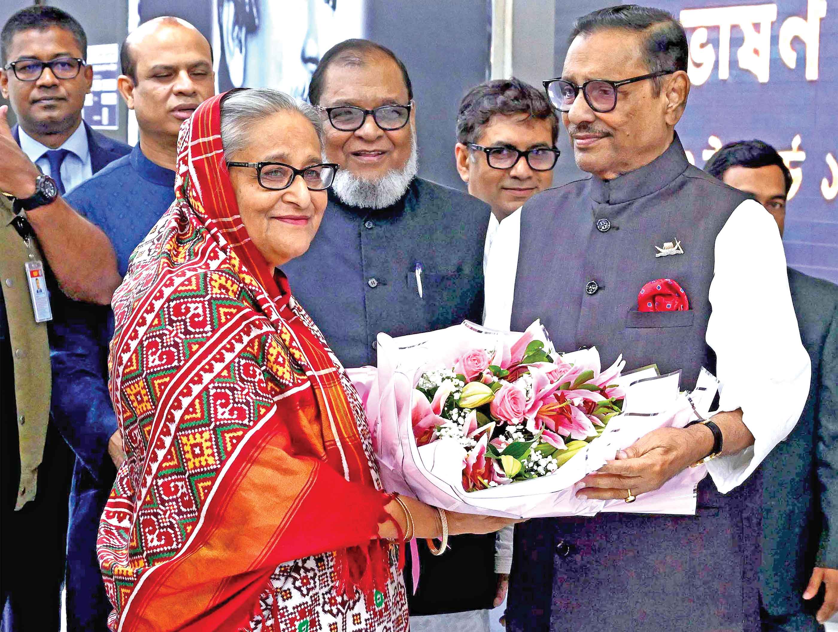 চীন সফর শেষে দেশে ফিরেছেন প্রধানমন্ত্রী