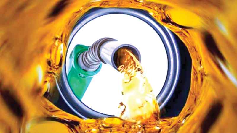 সাত দেশ থেকে পরিশোধিত জ্বালানি তেল কিনবে সরকার