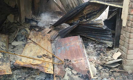 আত্রাইয়ে অগ্নিকাণ্ডে ৩টি দোকানের মালামাল পুড়ে ছাই