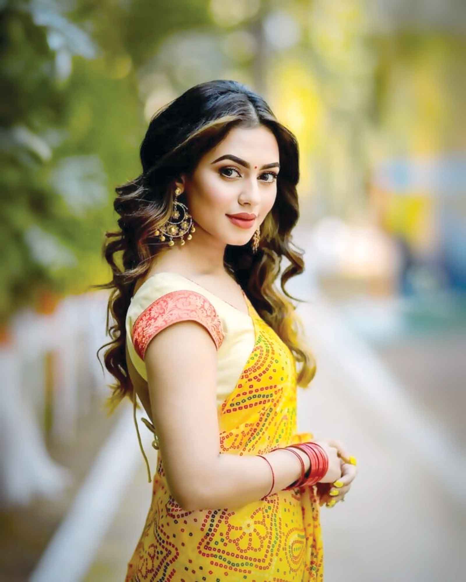 কানাডায় তিন শোতে নুসরাত ফারিয়া
