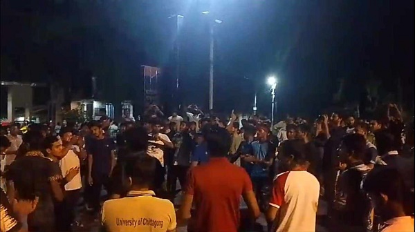 চবিতে কোটা আন্দোলনকারীদের ওপর  ছাত্রলীগের হামলা