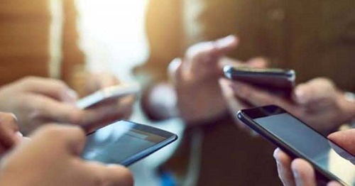 সারাদেশে মোবাইল ইন্টারনেটের ফোর-জি সেবা বন্ধ