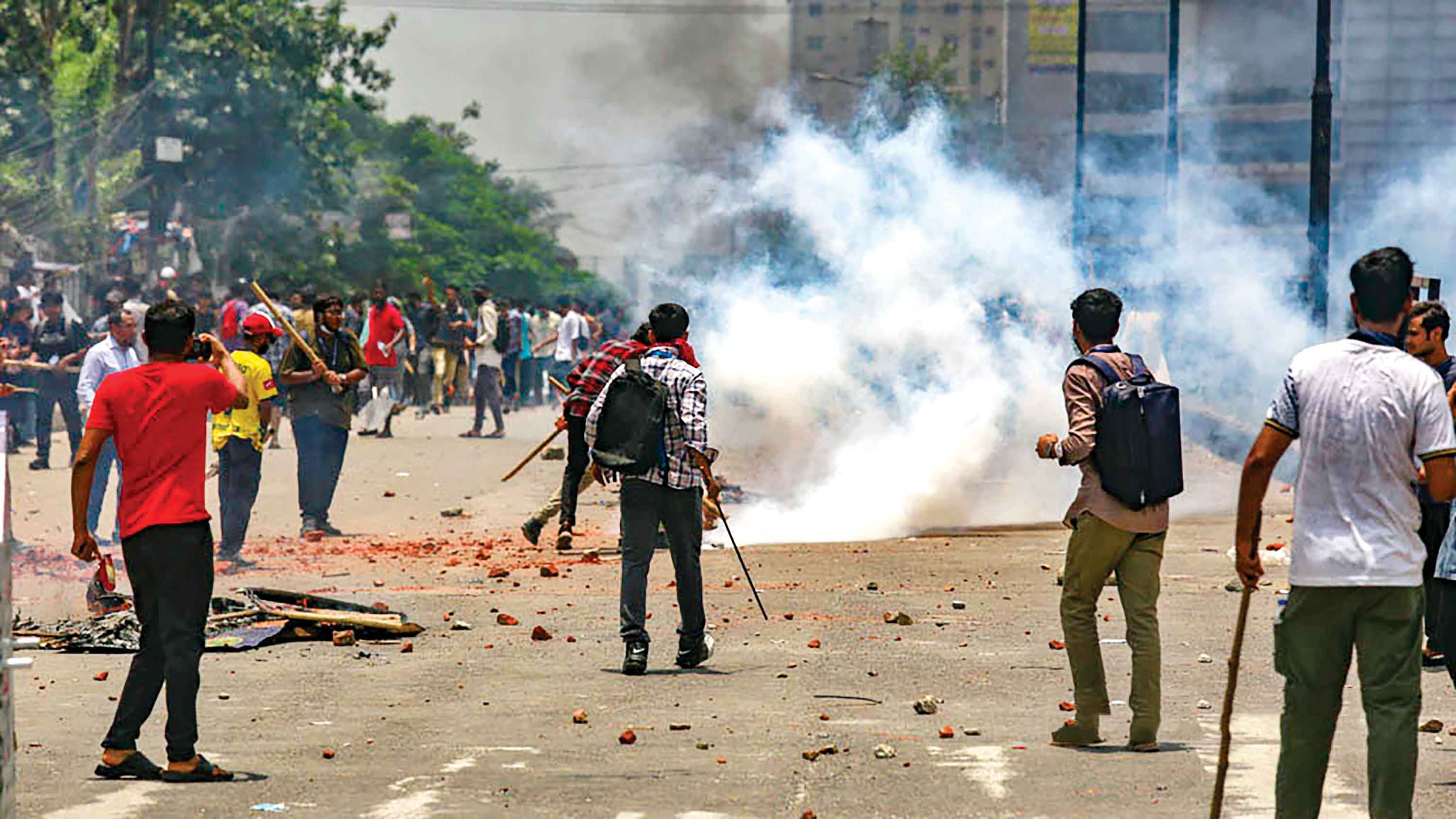 কোটাবিরোধীদের তান্ডবে বিএনপি-জামায়াতের 'প্রশিক্ষিত বাহিনী'