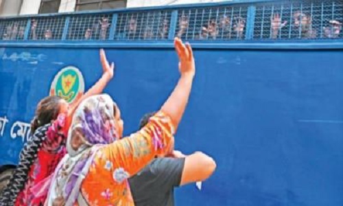 সারাদেশে বিএনপি-জামায়াতের ৫ হাজারের বেশি নেতাকর্মী গ্রেপ্তার