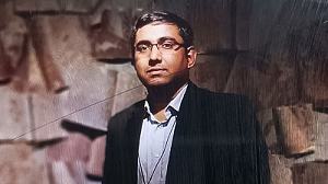শিক্ষার্থীদের ওপর হামলা, প্রতিবাদে স্বেচ্ছায় জাবি শিক্ষকের অব্যাহতি