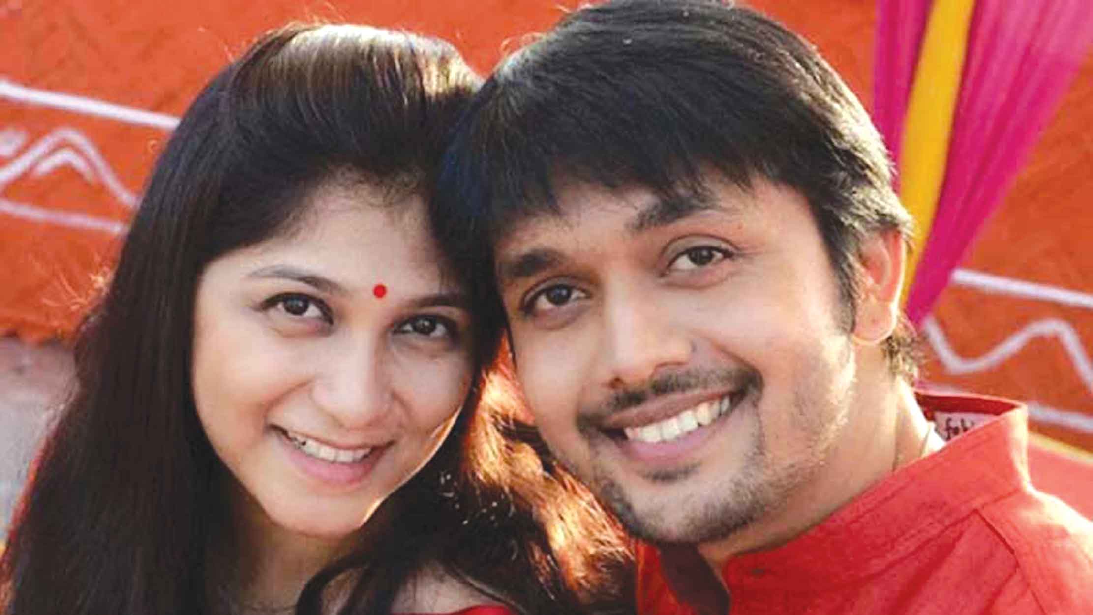 বিচ্ছেদের পথে হাঁটলেন শুভ-অর্পিতা