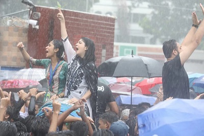 রাজধানীর উত্তরা ও আফতাবনগরে শিক্ষার্থীদের গণমিছিল