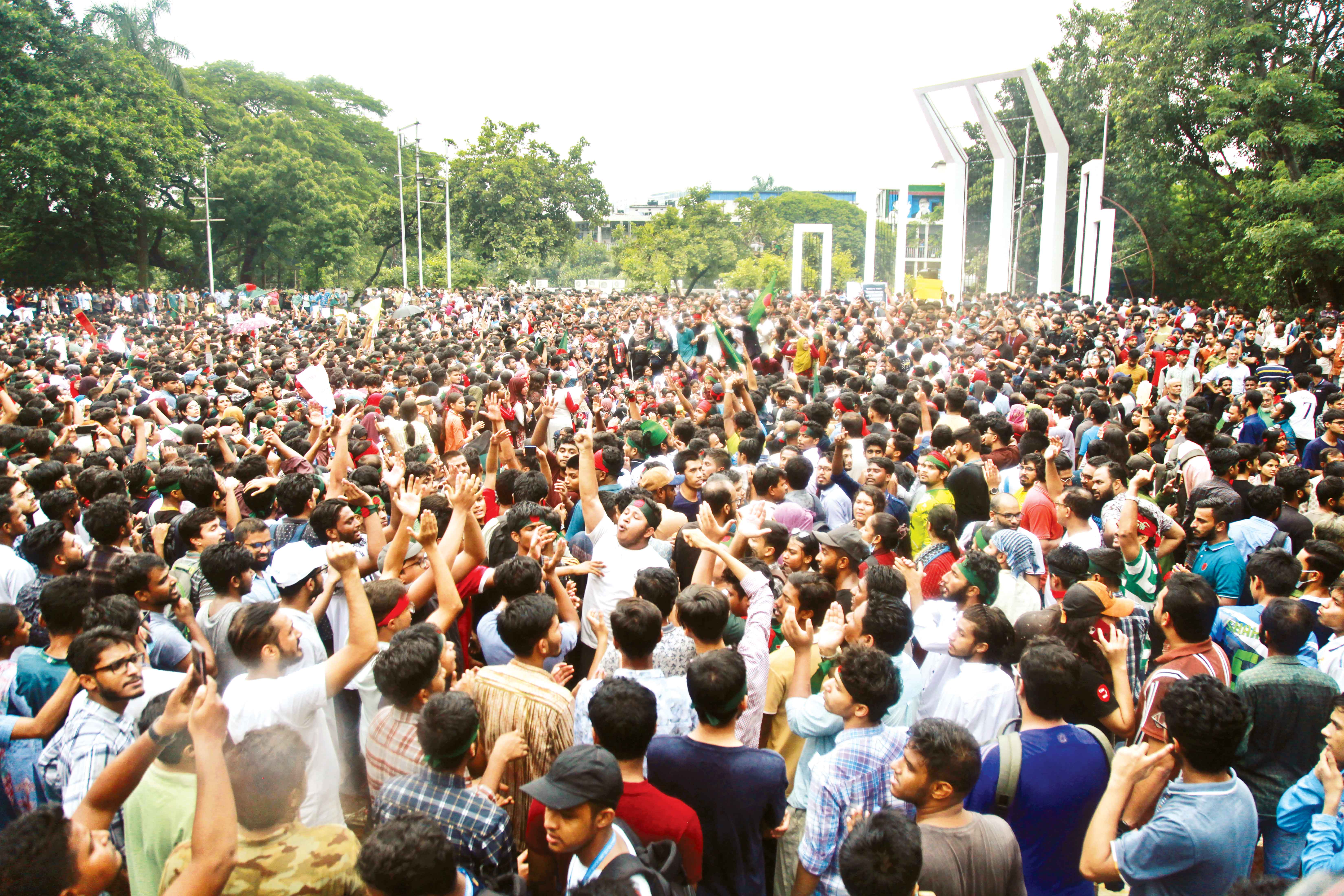 এবার সরকার পতনের এক দফা