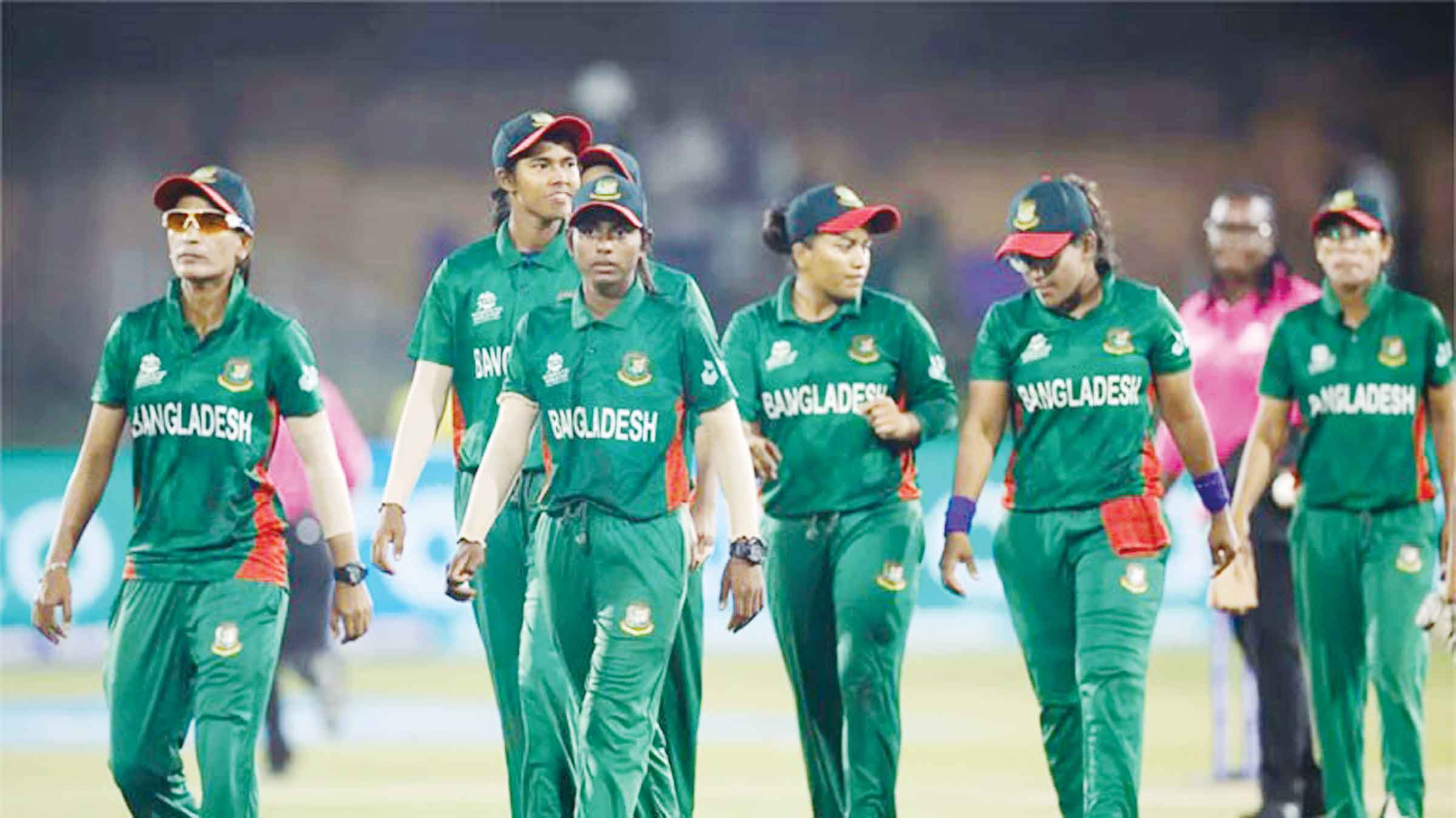 বাংলাদেশ থেকে টি২০ বিশ্বকাপ সরানোর কথা ভাবছে আইসিসি!