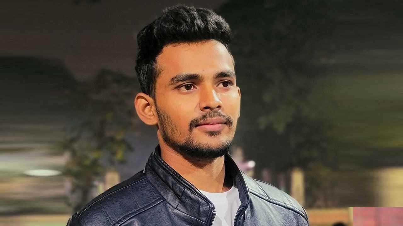 অন্তর্বর্তী সরকার কাদের নিয়ে গঠন হবে জানালেন সমন্বয়ক আসিফ মাহমুদ