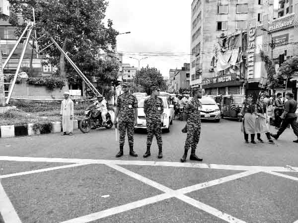 ট্রাফিক নিয়ন্ত্রণে ফায়ার সার্ভিস