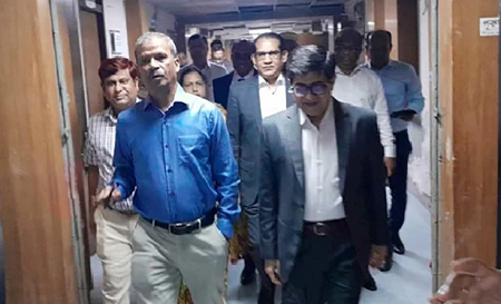 সচিবালয়ে অফিস করছেন আইন উপদেষ্টা আসিফ নজরুল