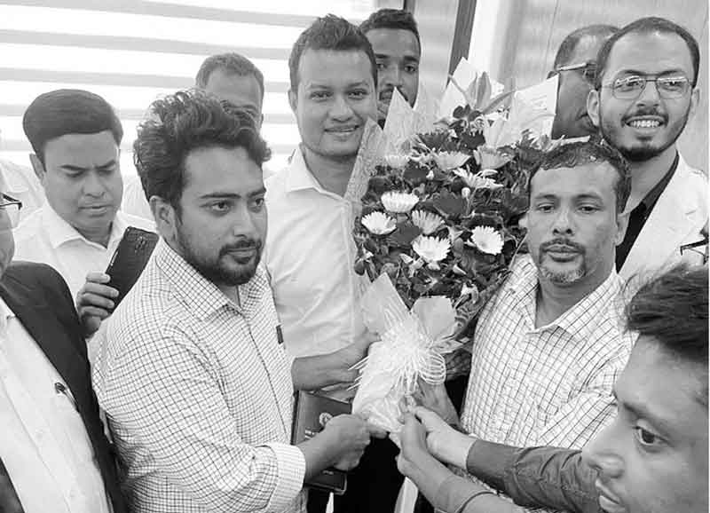 ইন্টারনেট বন্ধে কারা জড়িত জানতে চান উপদেষ্টা